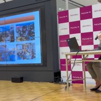 本日は、イオンスタイル富士宮さくらコートにて「幸せの黄色いレシート贈呈式」が行われました 毎月11日に発行される黄色いレシート捨ててませんか？？投函BOXに入れても (2)